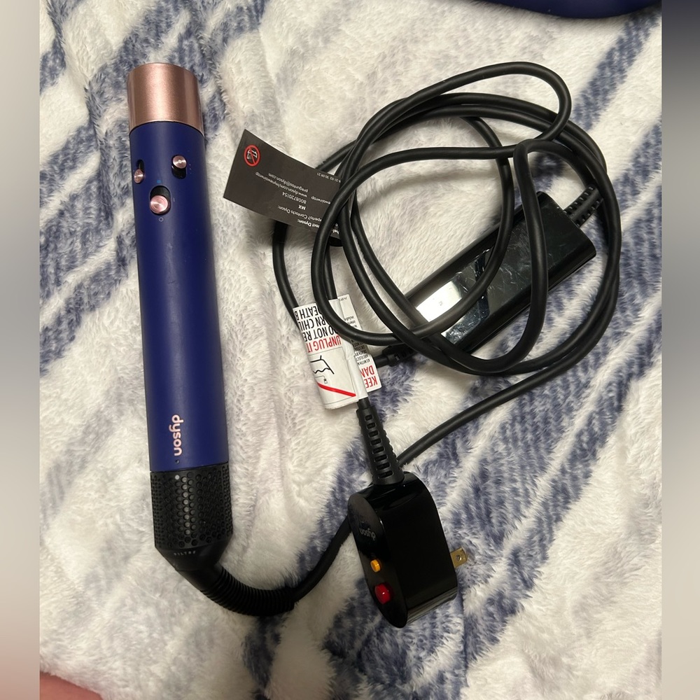 Dyson Air Wrap